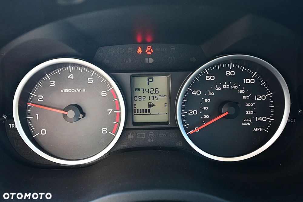 Subaru Forester 2.0 i Active Lineartronic - 13