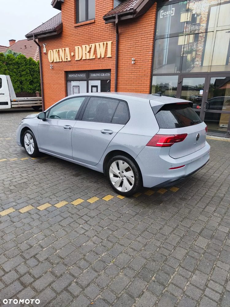 Volkswagen Golf - 2