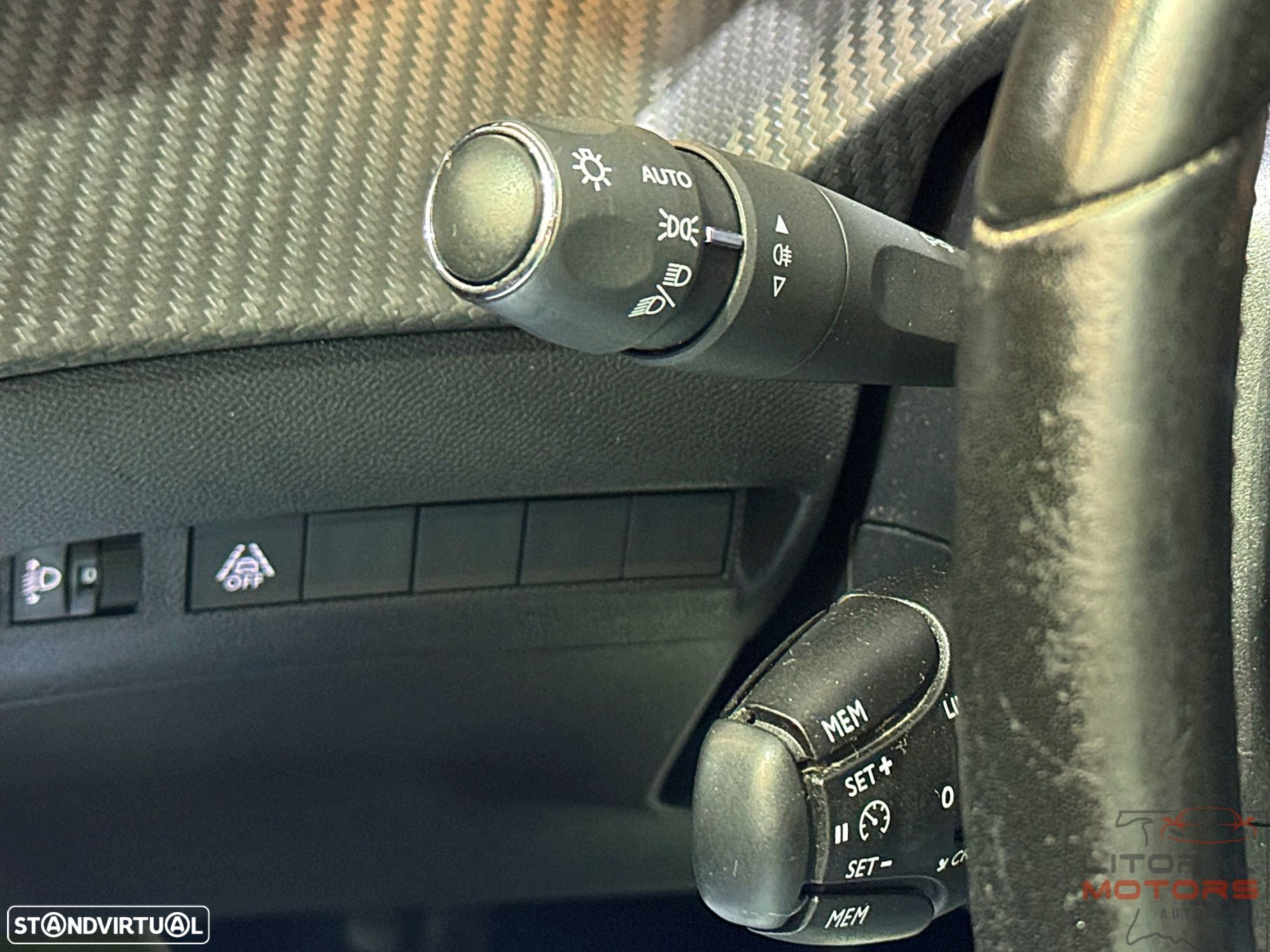 Peugeot 208 1.2 PureTech Allure - 22