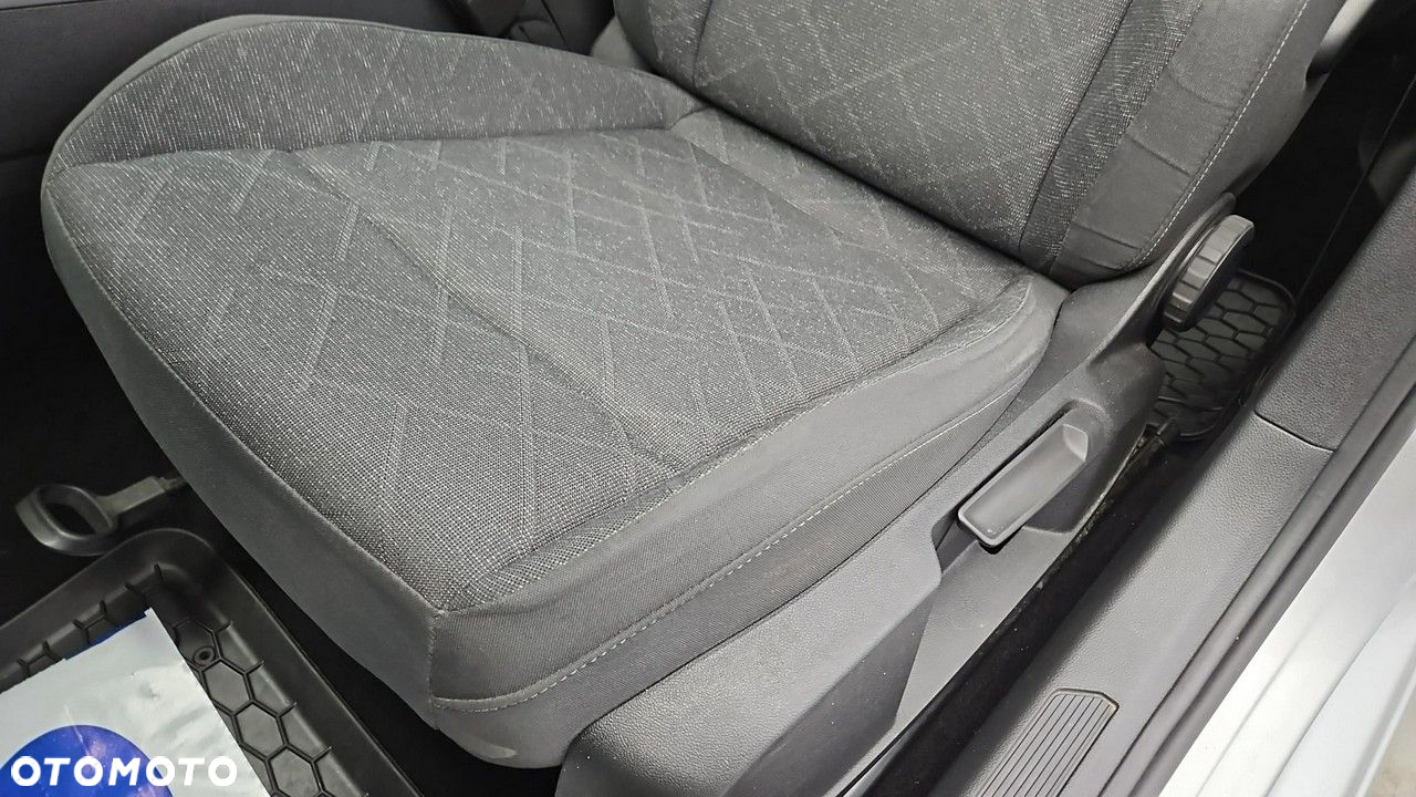 Volkswagen Golf VIII 2.0 TDI Life - 12