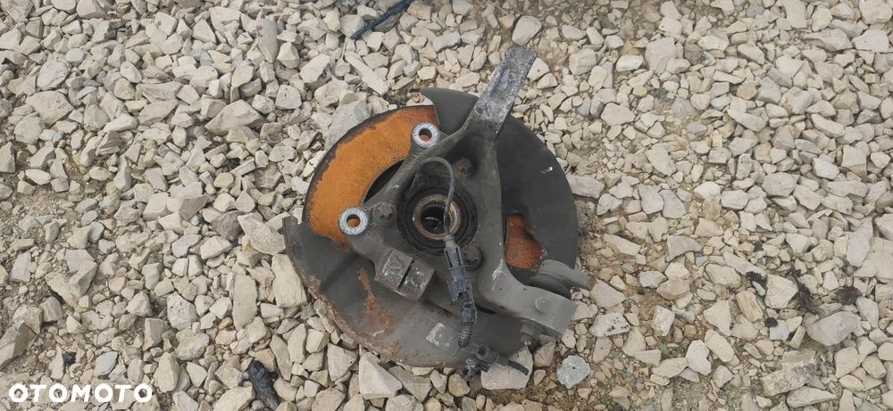 KR ZWROTNICA PIASTA PRAWY PRZÓD SAAB 9-3 II 1.9 - 2