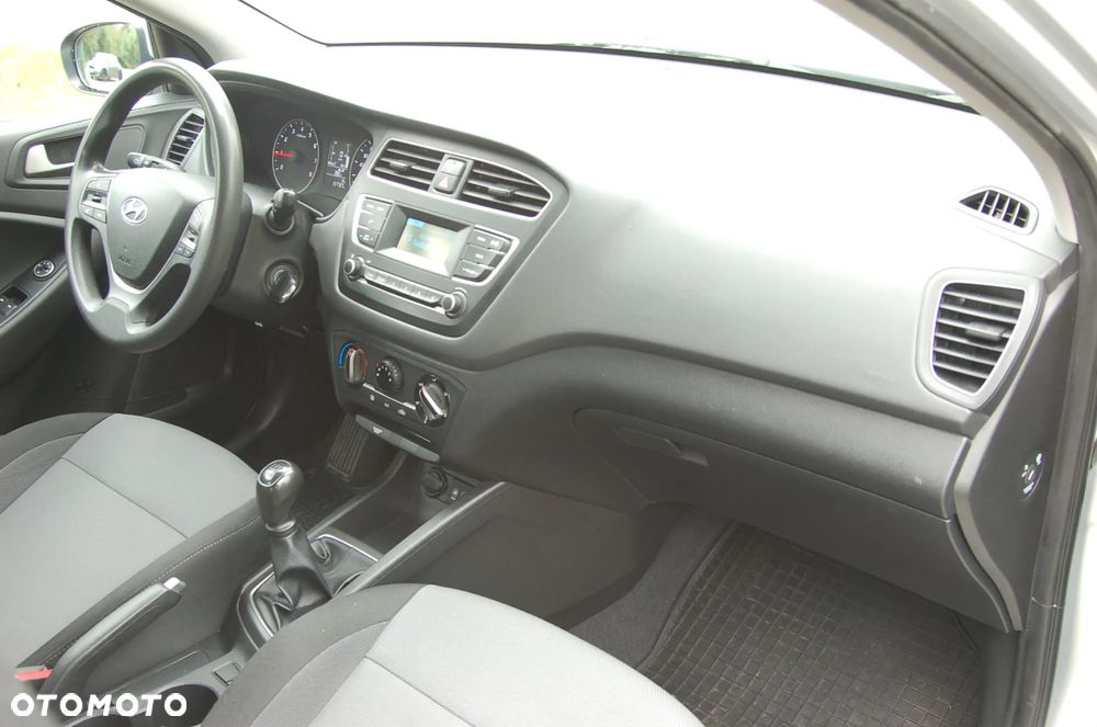 Hyundai i20 1.2 BlueDrive Comfort - 7