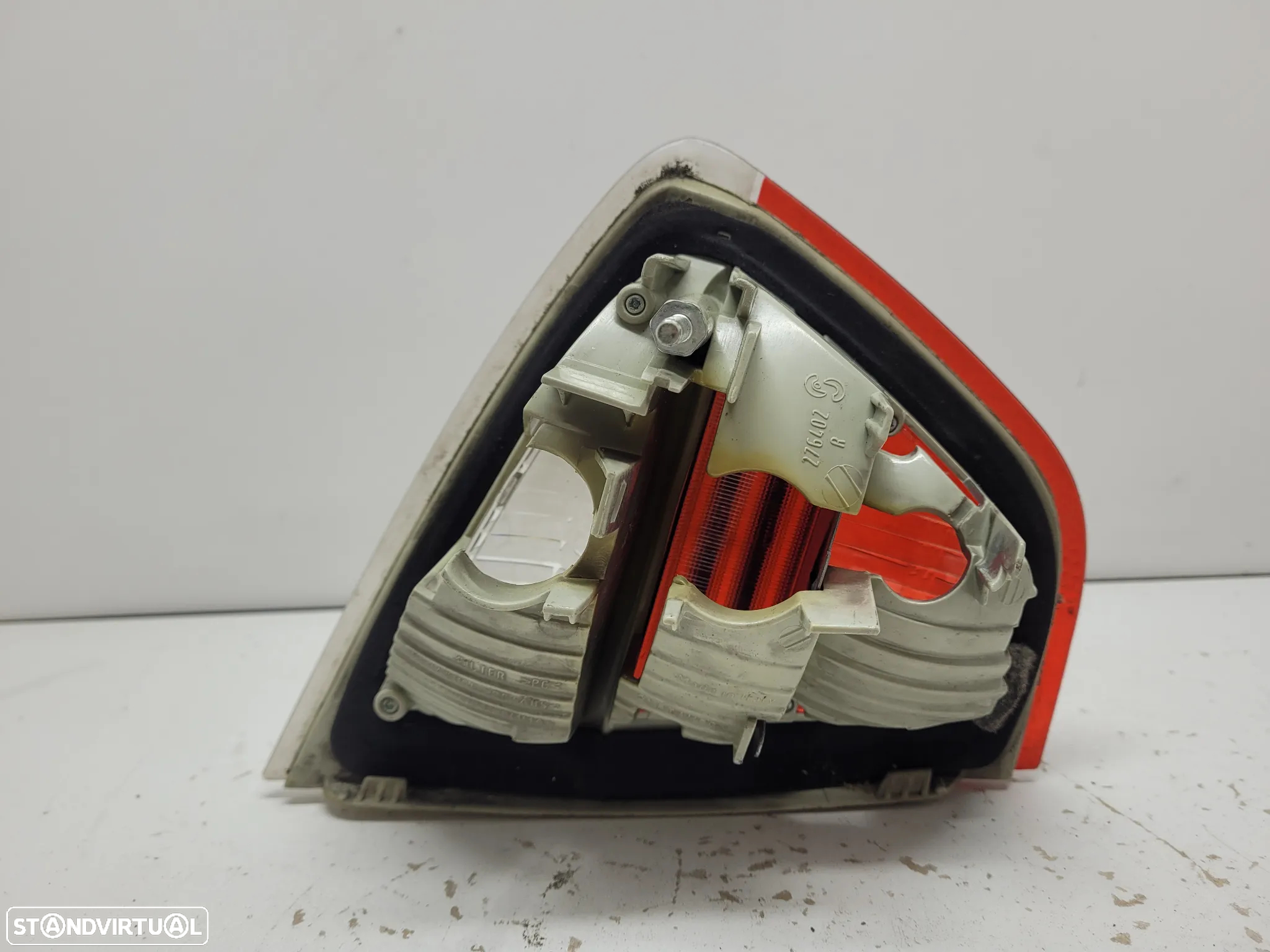 Farolim da mala direito BMW 3 [E90] 6937460 (2004-2008) - 3