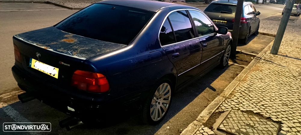 BMW 528 iA Touring - 6