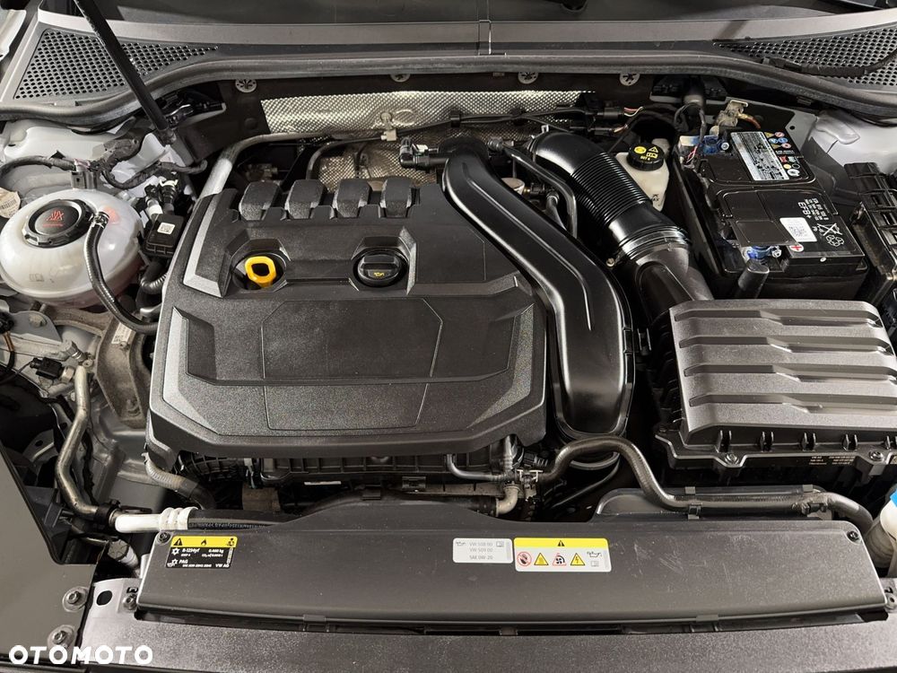 Volkswagen Passat - 30