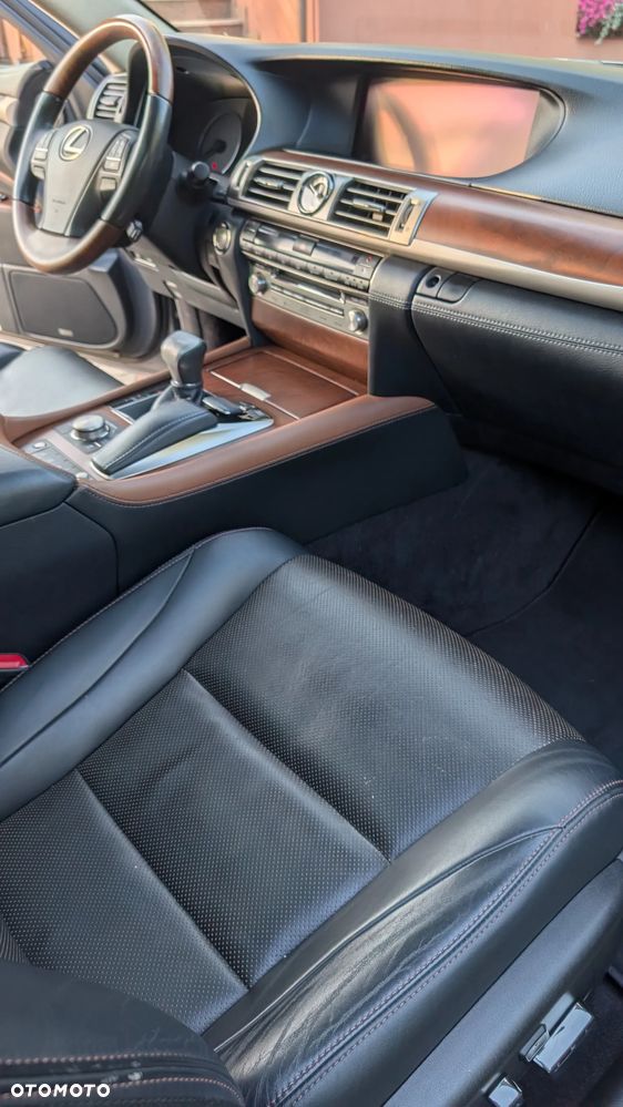 Lexus LS 460 Elite AWD - 9