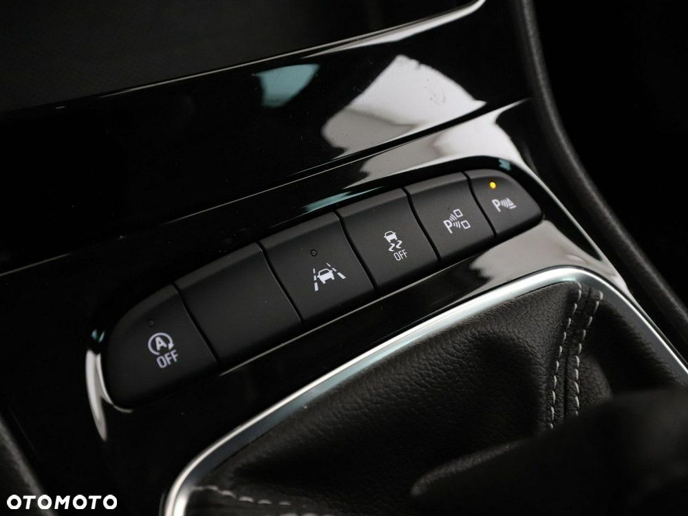 Opel Astra 1.2 T Elegance S&S - 28