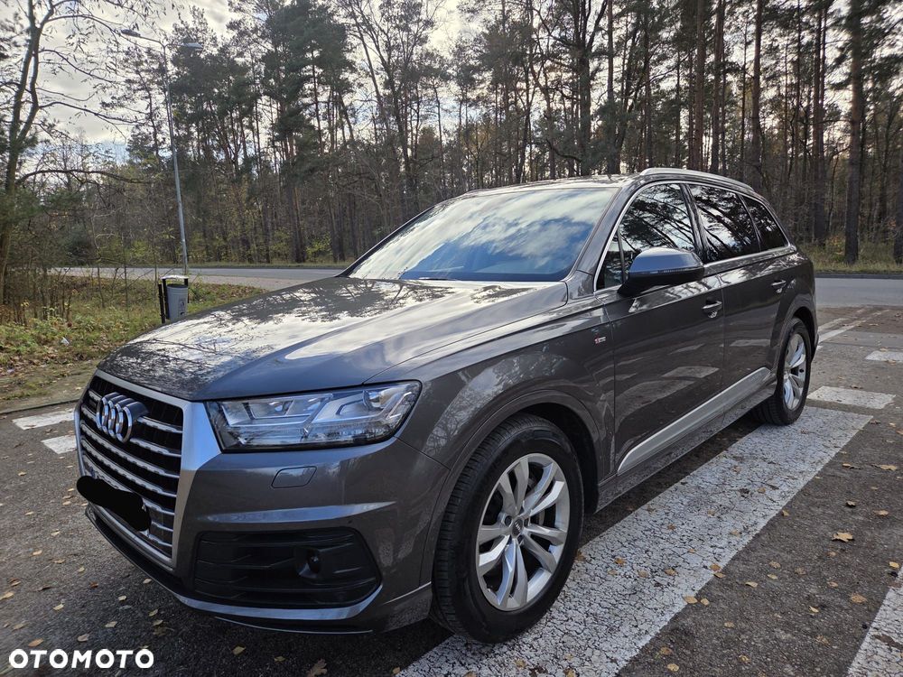 Audi Q7 - 1