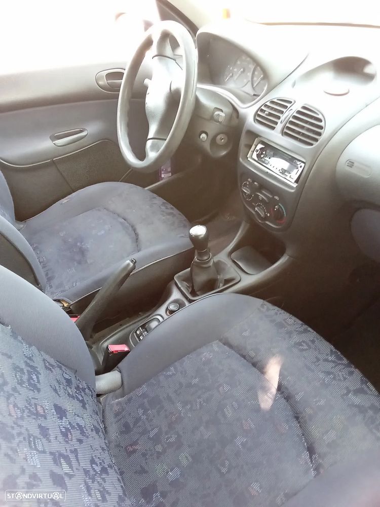 Peugeot 206 1.1 XR - 7