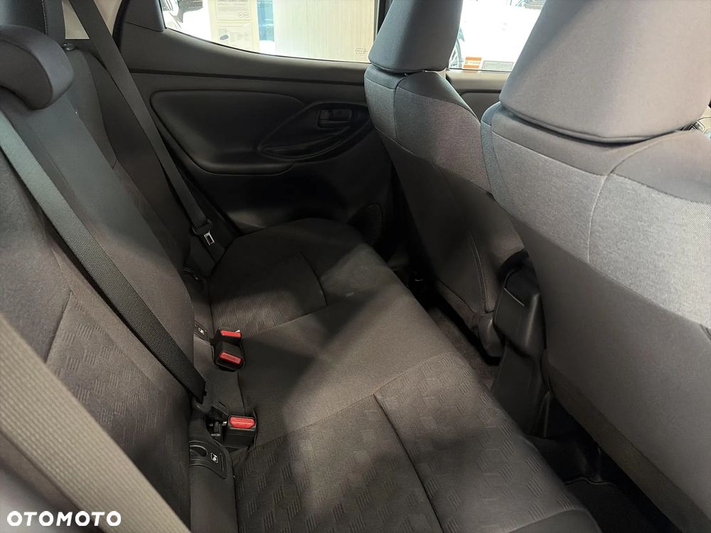 Toyota Yaris Hybrid 1.5 Style - 17