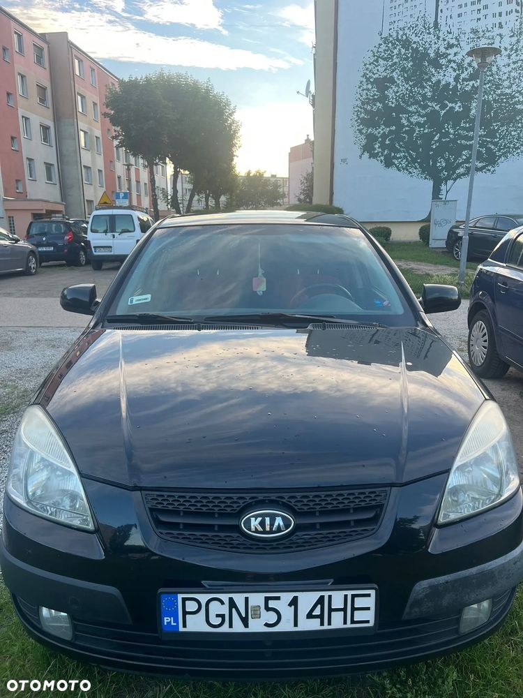 Kia Rio - 1