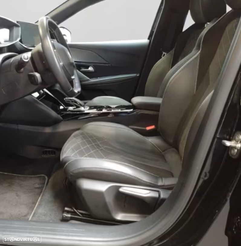 Peugeot e-208 50 kWh GT Pack - 4