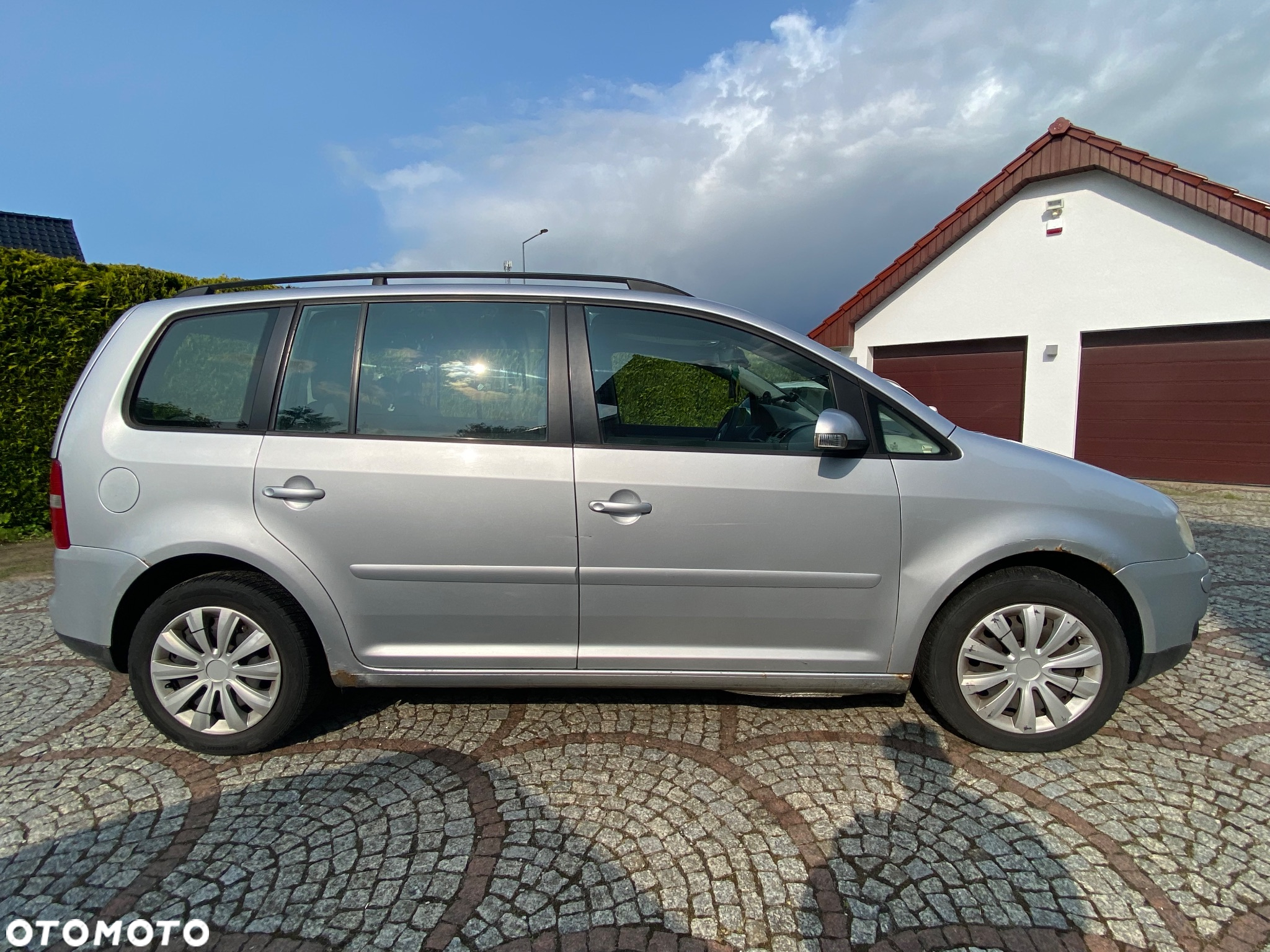 Volkswagen Touran 2.0 TDI Trendline - 4