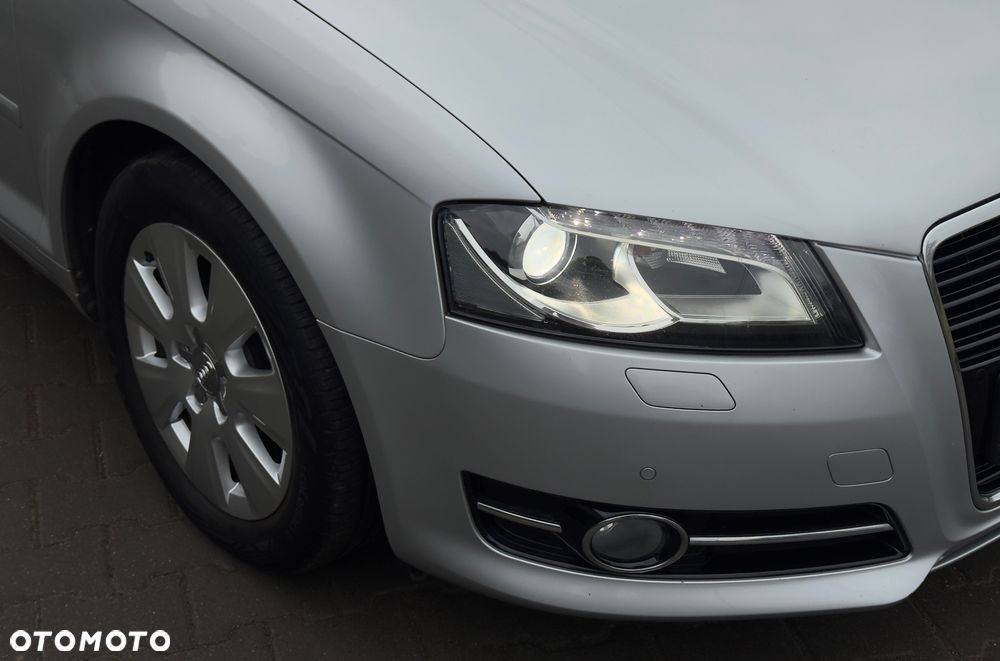 Audi A3 Sportback 1.6 TDI DPF Ambiente - 3