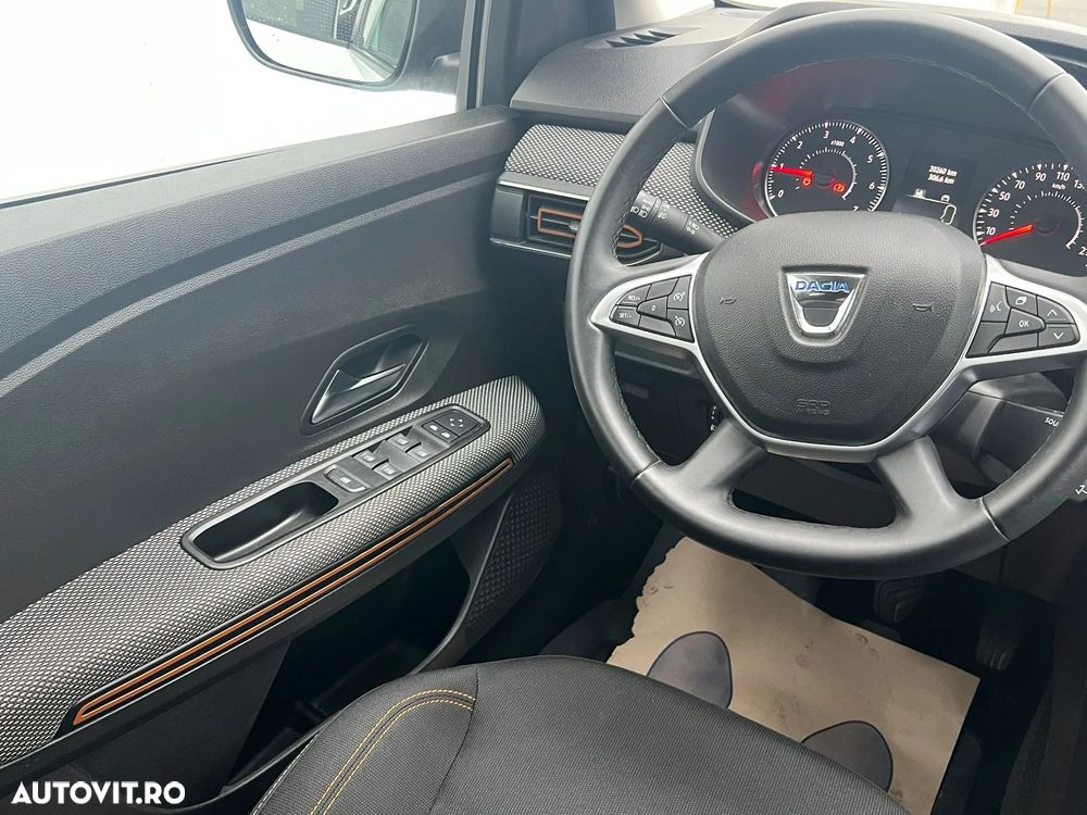 Dacia Sandero Stepway TCe 90 MT6 Comfort - 18