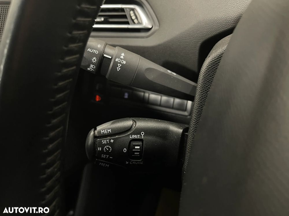 Peugeot 308 1.5 BlueHDi FAP STT Active Pack - 22