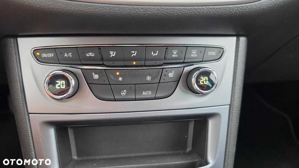 Opel Astra - 16