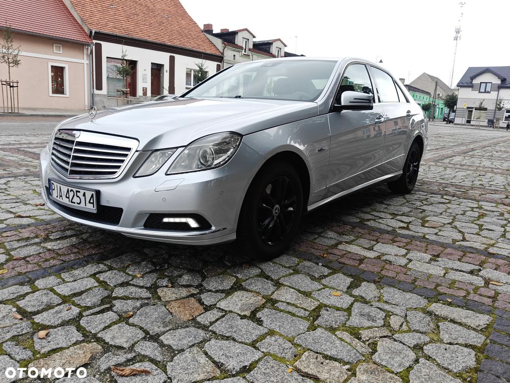 Mercedes-Benz Klasa E 350 CDI BlueEff Elegance - 1