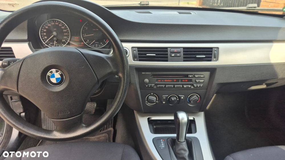BMW Seria 3 - 16