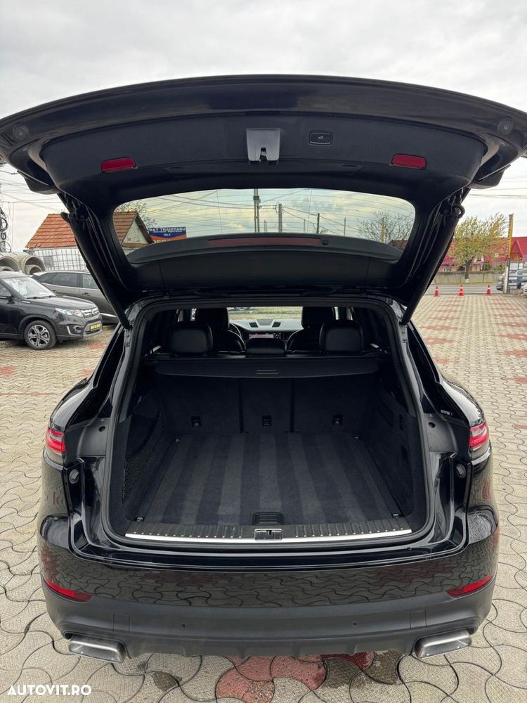 Porsche Cayenne - 20