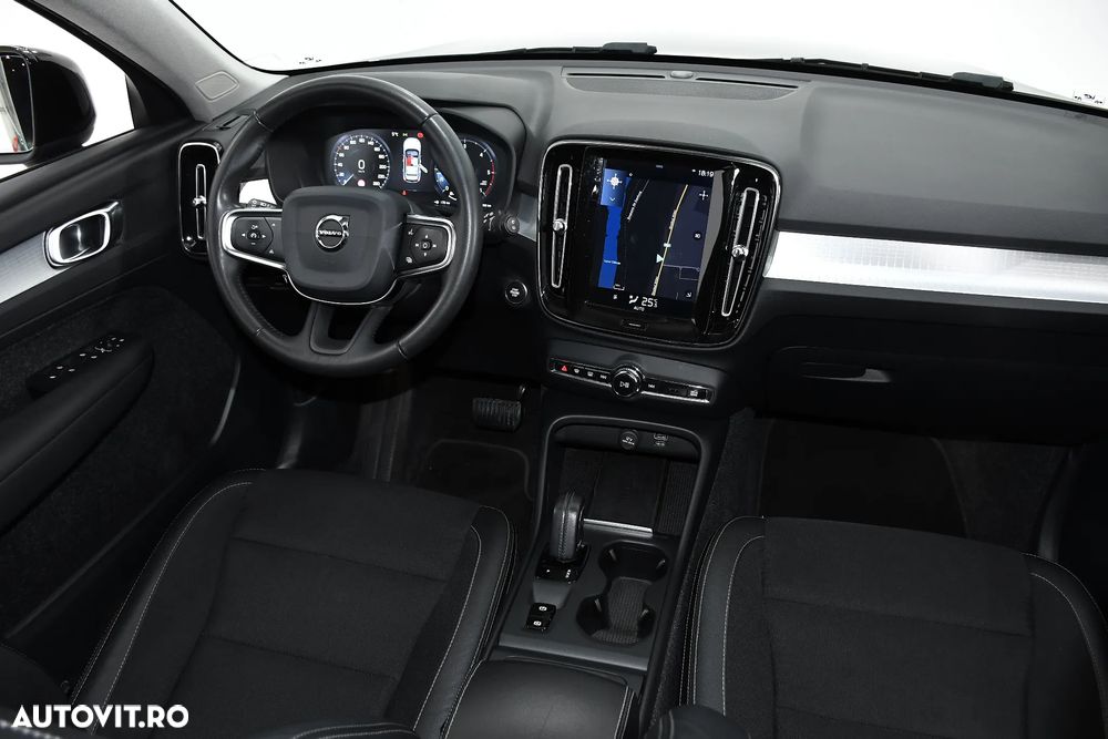 Volvo XC 40 - 5