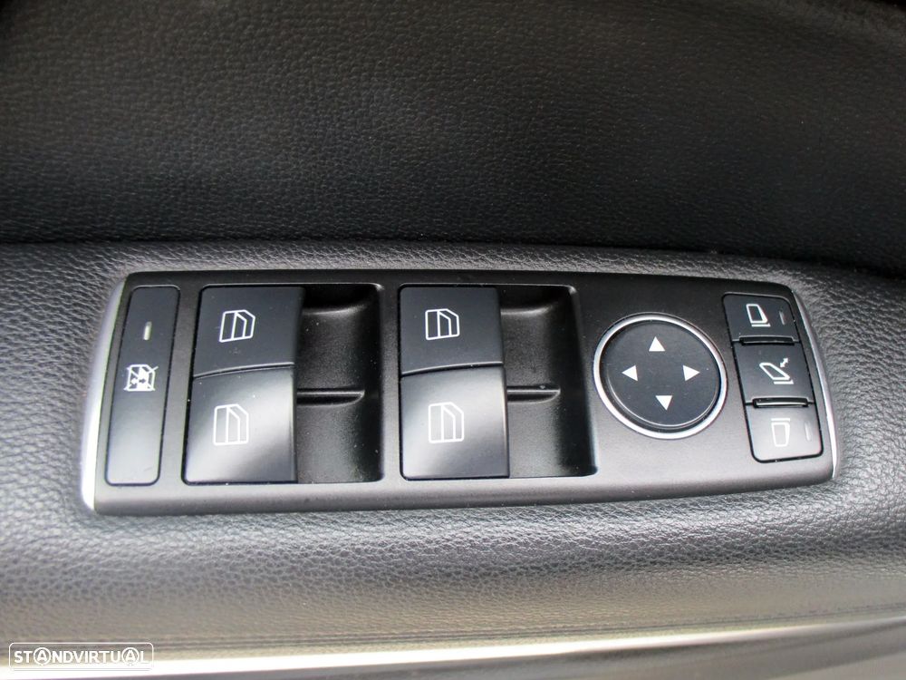 Mercedes-Benz E 250 CDi Avantgarde BlueEfficiency Auto - 34