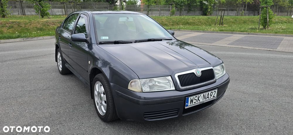 Skoda Octavia 1.6 Active - 10