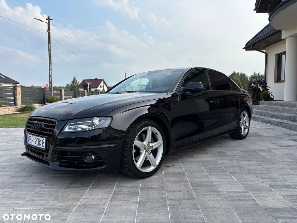 Audi A4 Limousine - 1