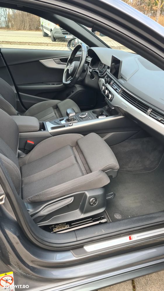 Audi A4 2.0 TDI ultra S tronic - 11