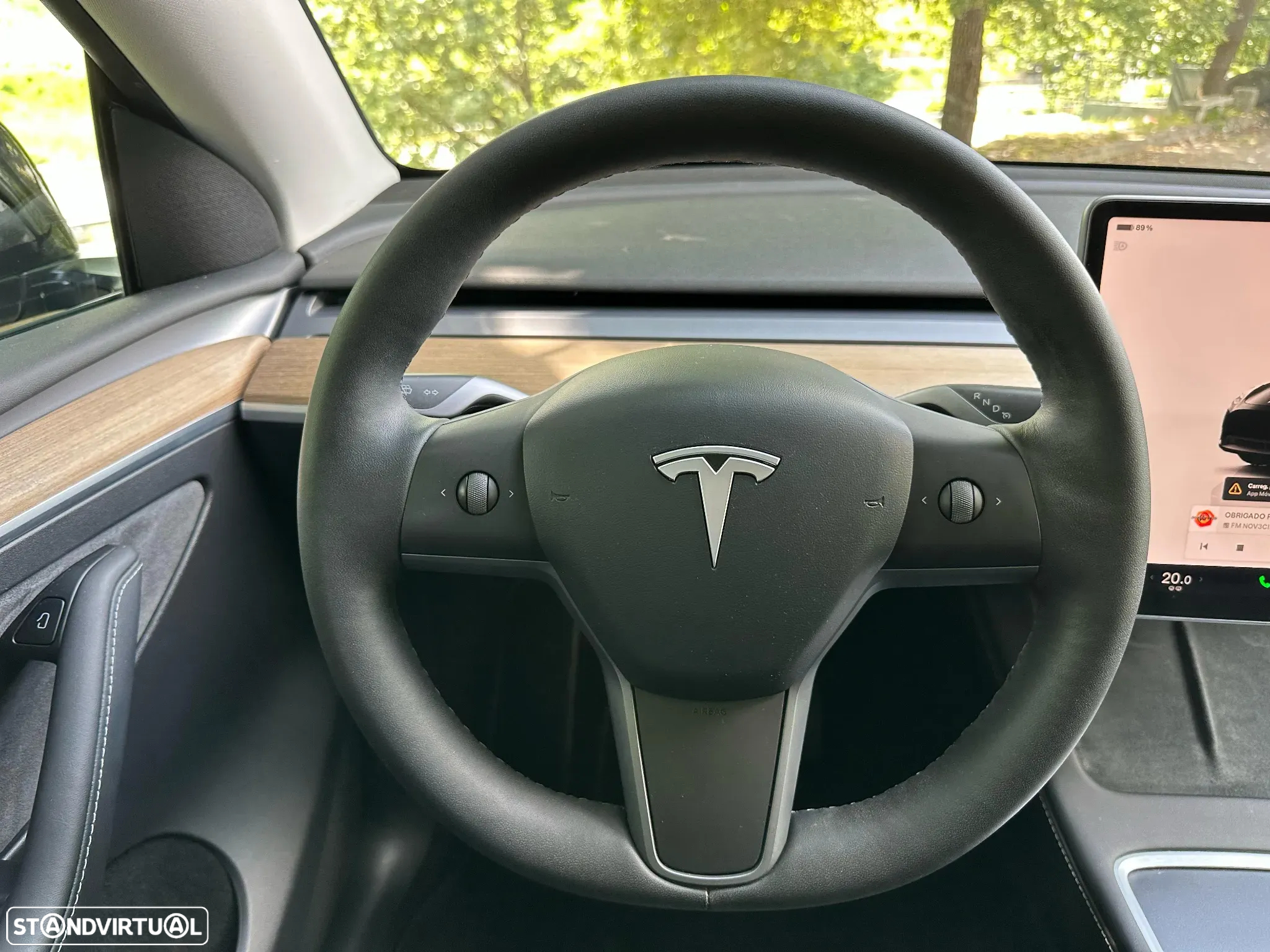 Tesla Model Y Long Range Dual Motor AWD - 29