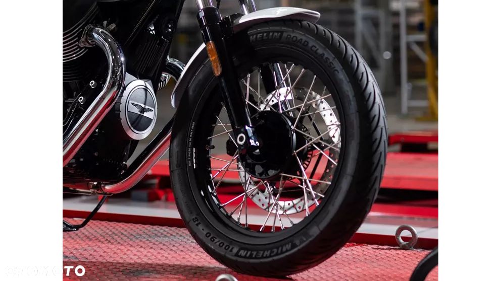 Moto Guzzi V7 - 3