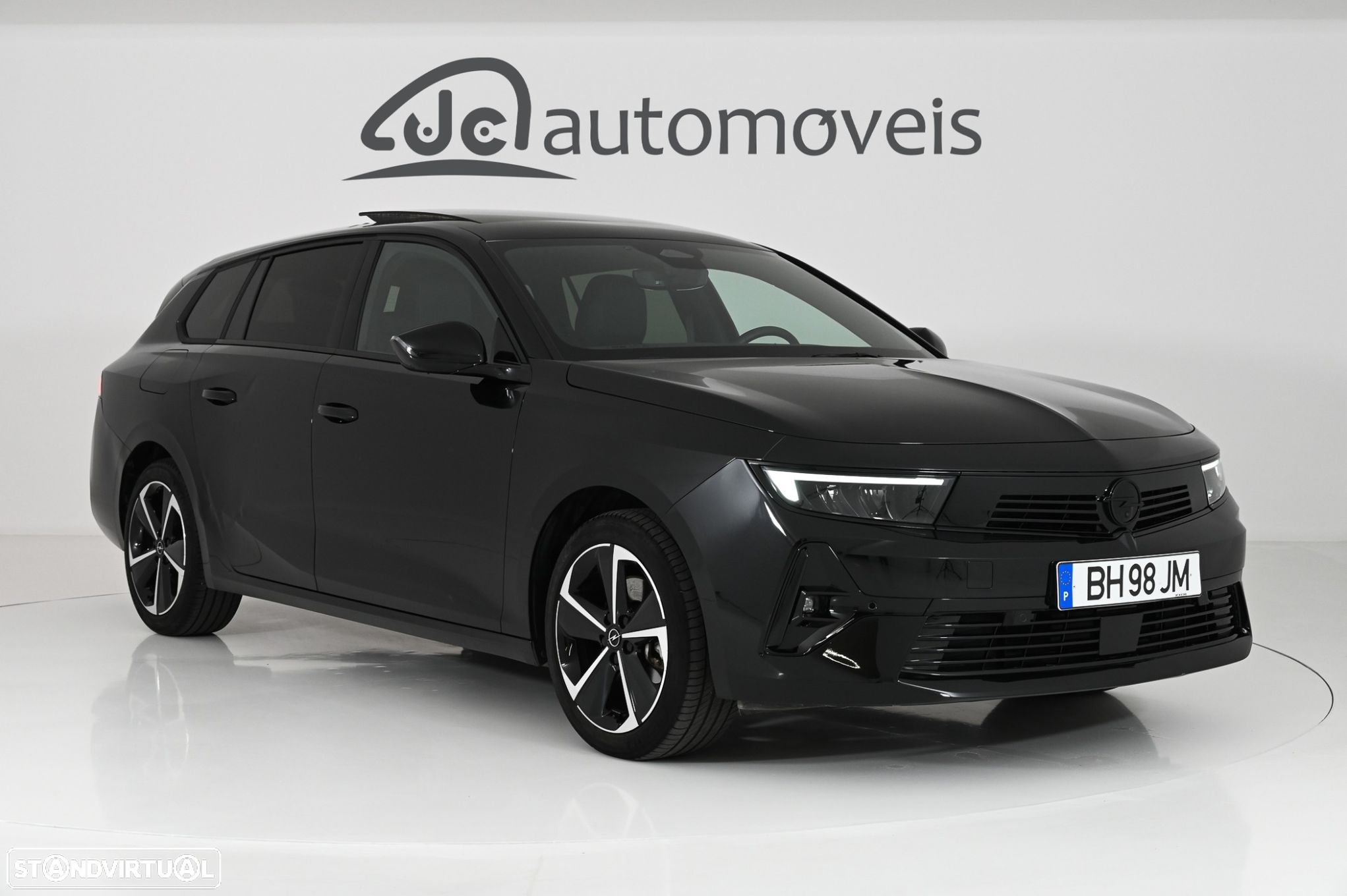 Opel Astra Sports Tourer 1.2 T GS Line - 1