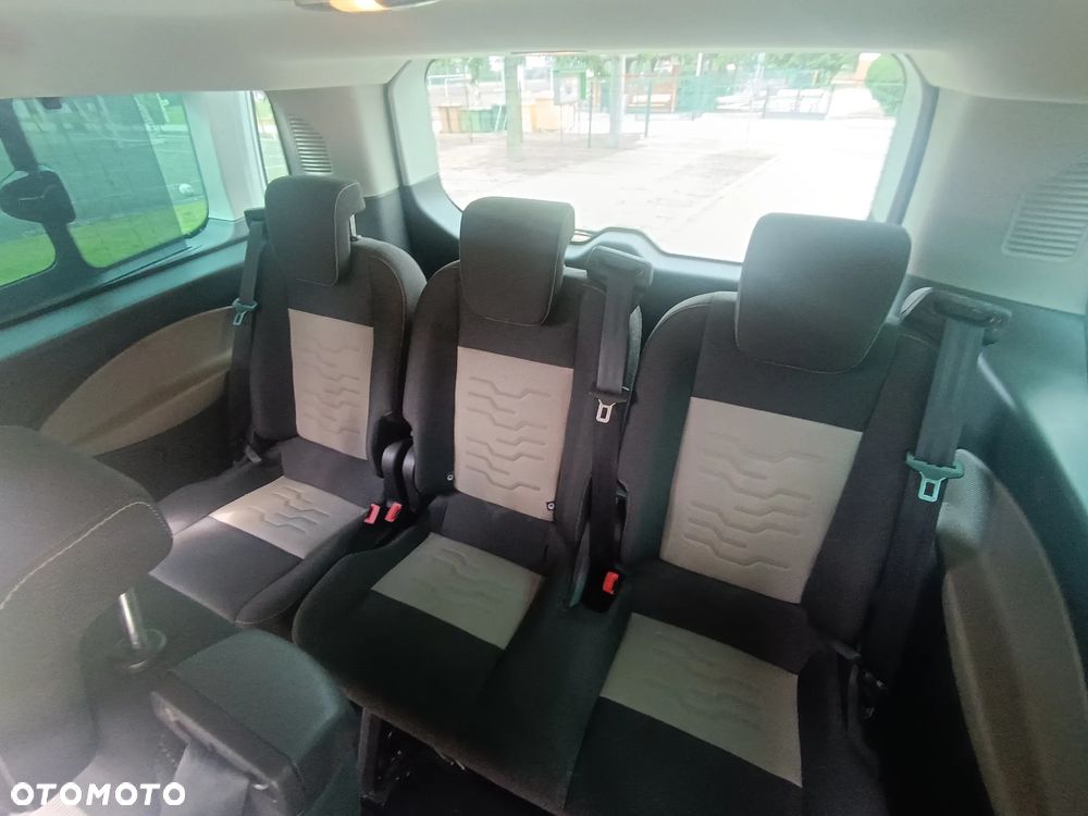 Ford Transit Custom - 19