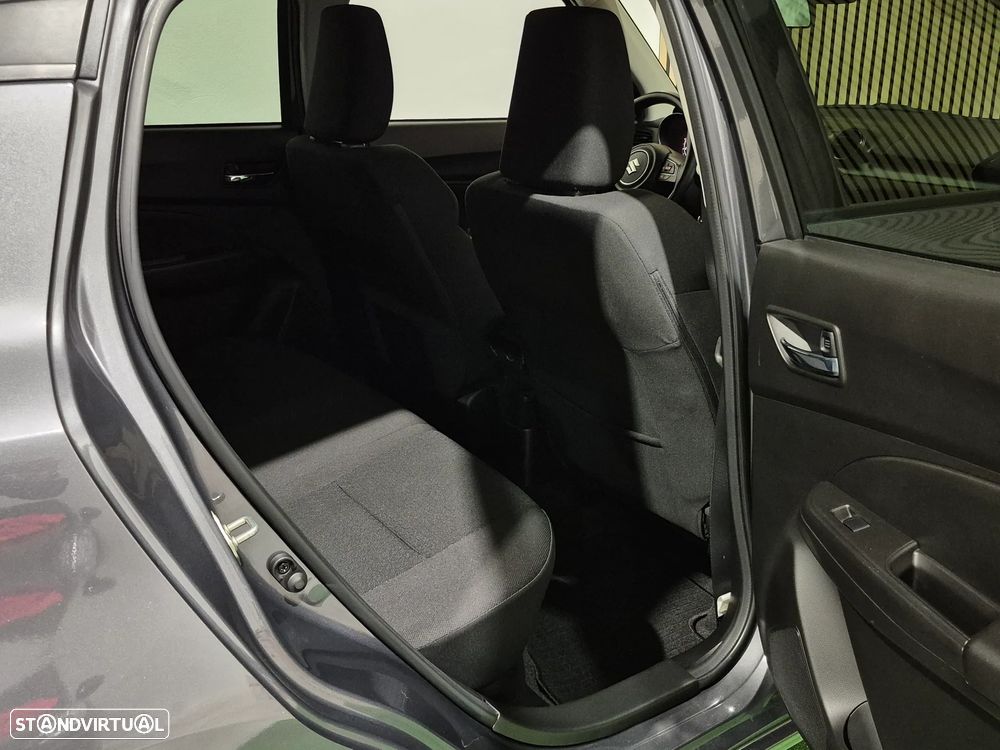 Suzuki Swift 1.2 Mild Hybrid GLE - 36