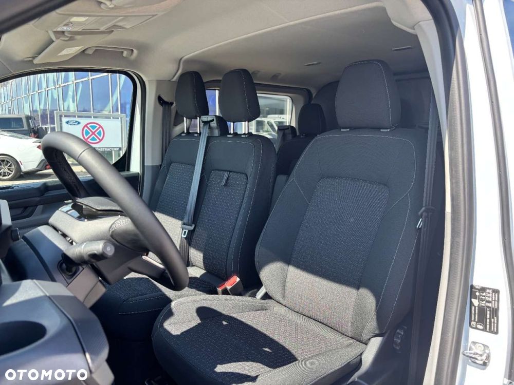 Ford Transit Custom - 13