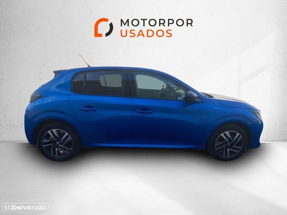 Peugeot 208 - 4