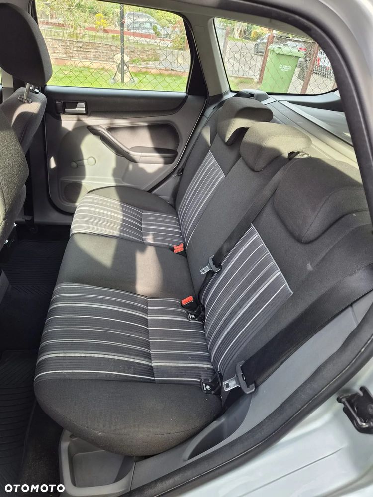 Ford Focus - 9