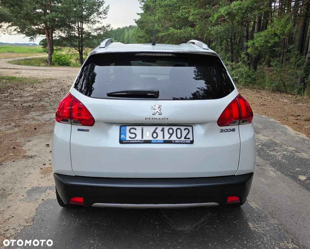 Peugeot 2008 1.2 Pure Tech Style - 6
