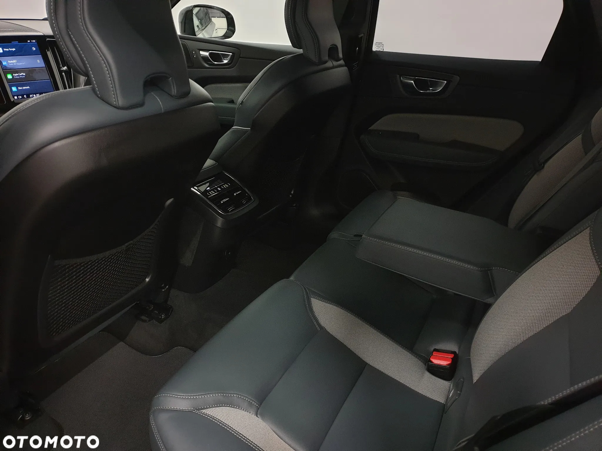 Volvo XC 60 B4 D AWD Geartronic RDesign - 28