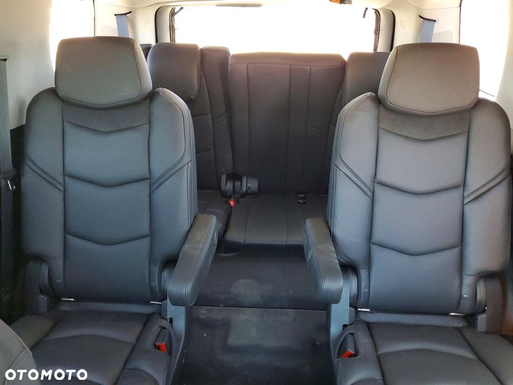Cadillac Escalade 6.2 V8 AWD AT Premium - 8