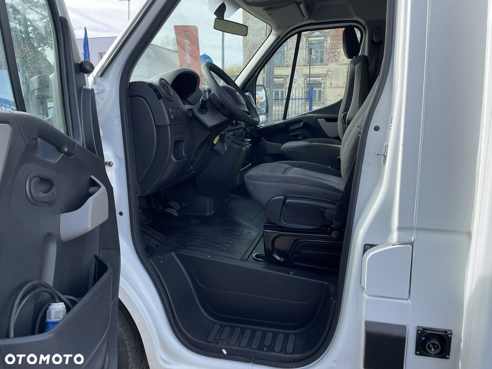 Renault Master - 33