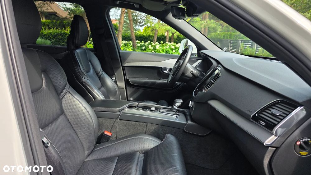 Volvo XC 90 D5 SCR AWD Inscription 7os - 21