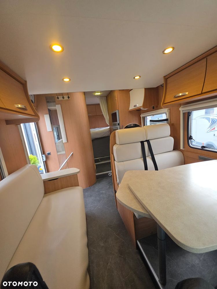 Chausson Flash 28 Polintegra opuszczane lóżko 6.99m - 15