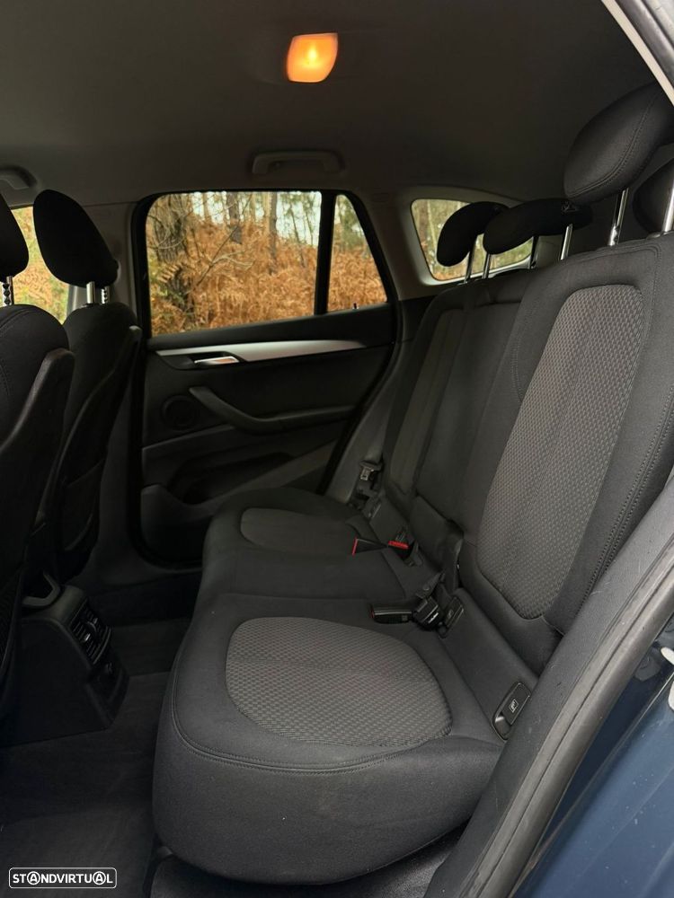 BMW X1 16 d sDrive Advantage - 17