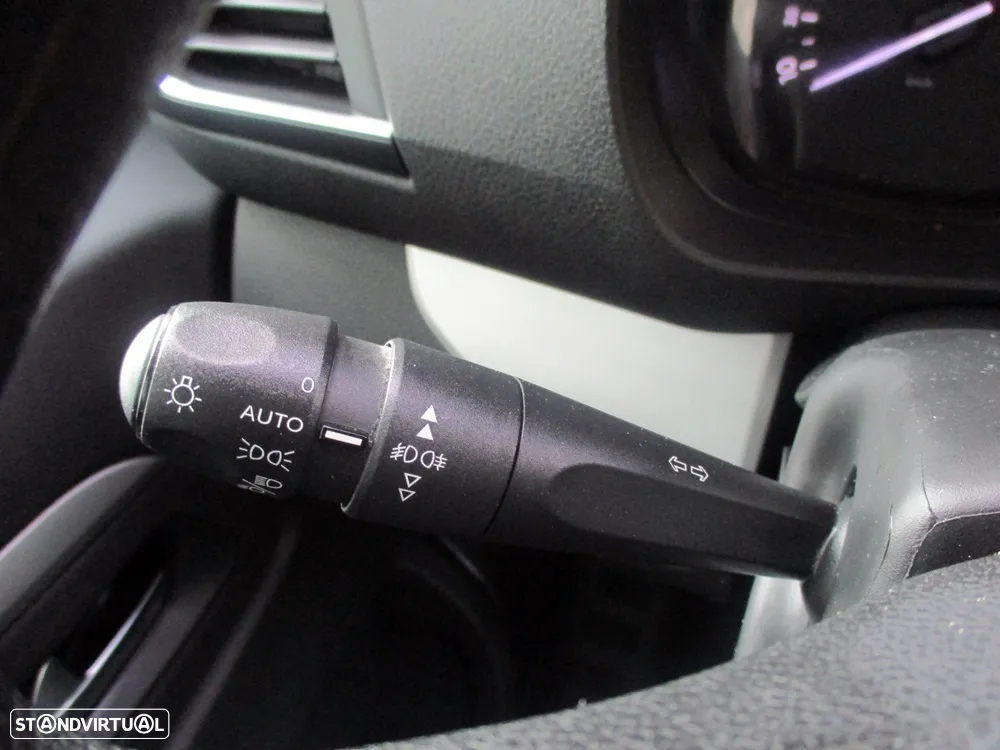 Toyota Proace Verso 1.5 D-4D L2 1.2T Comfort 5L - 21