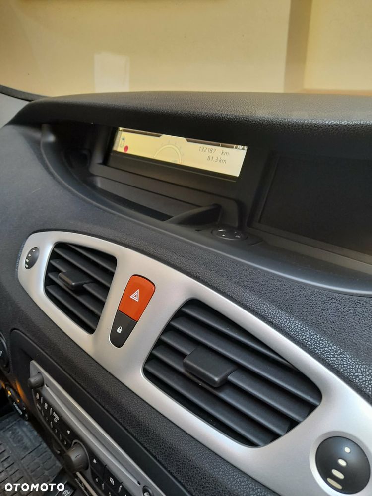 Renault Scenic TCe 130 Dynamique - 11