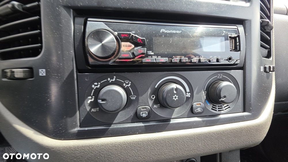 Mitsubishi Pajero - 17