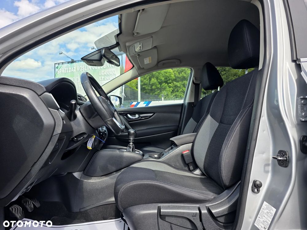Nissan Qashqai 1.2 DIG-T N-Connecta EU6 - 8