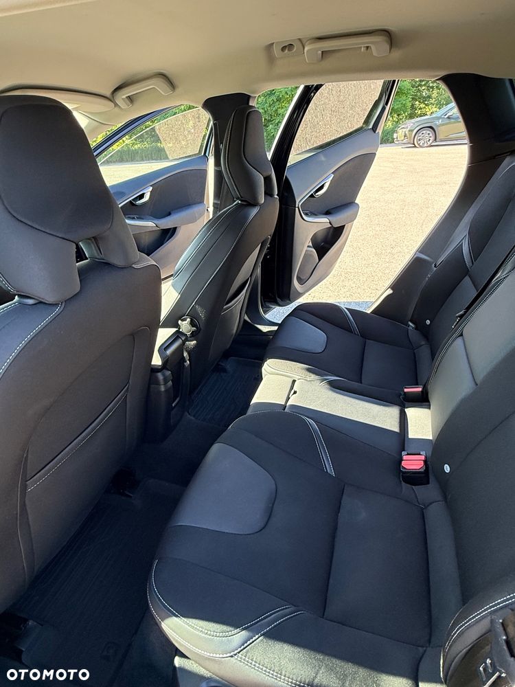 Volvo V40 - 8