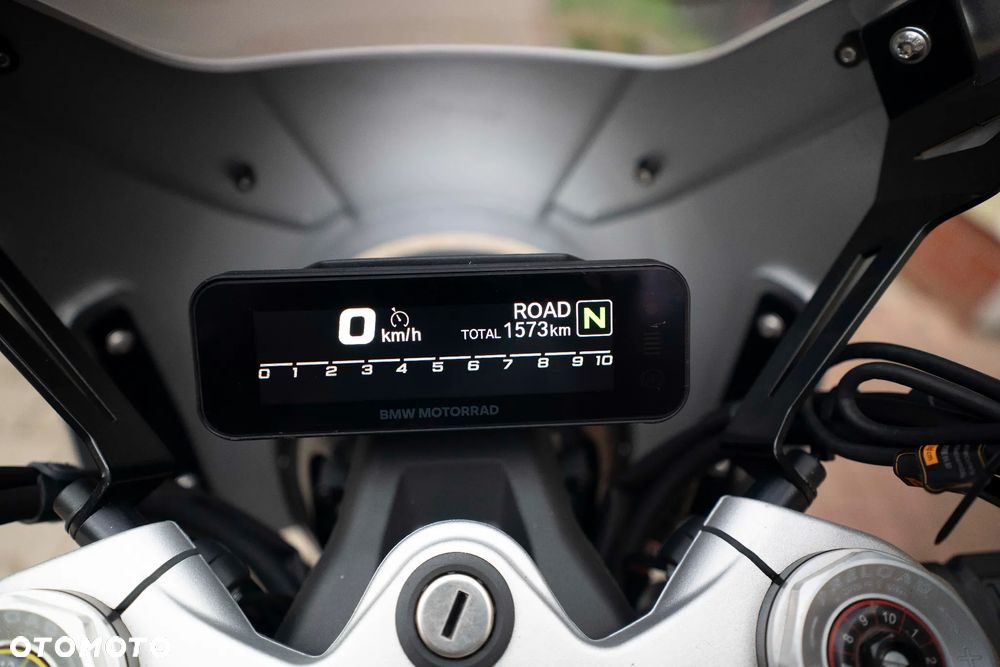 BMW R - 7